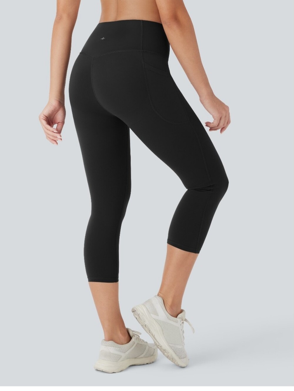 HALARA Black UltraSculpt High-Waist Butt lifting Leggings- Small- NWT-